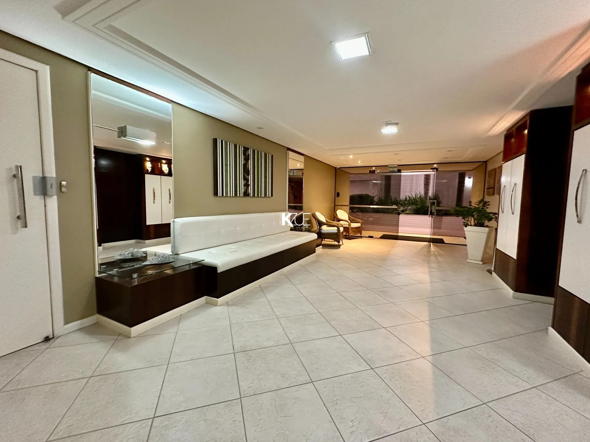 Furnished 2-bedroom apartment with suite and 89 m² — photo 5