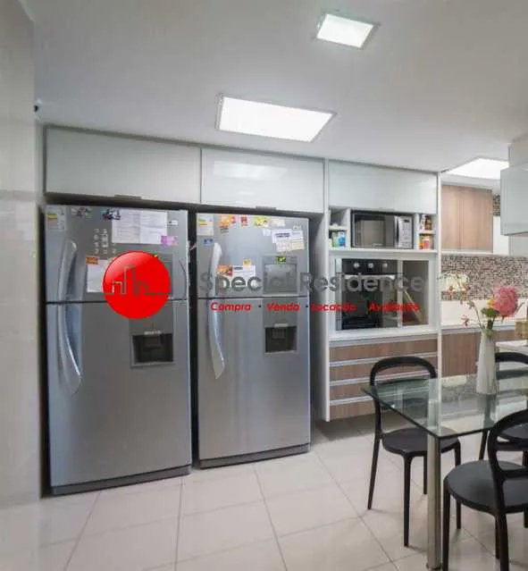 Furnished duplex-style cover with 4 bedrooms and 4 baths — photo 11
