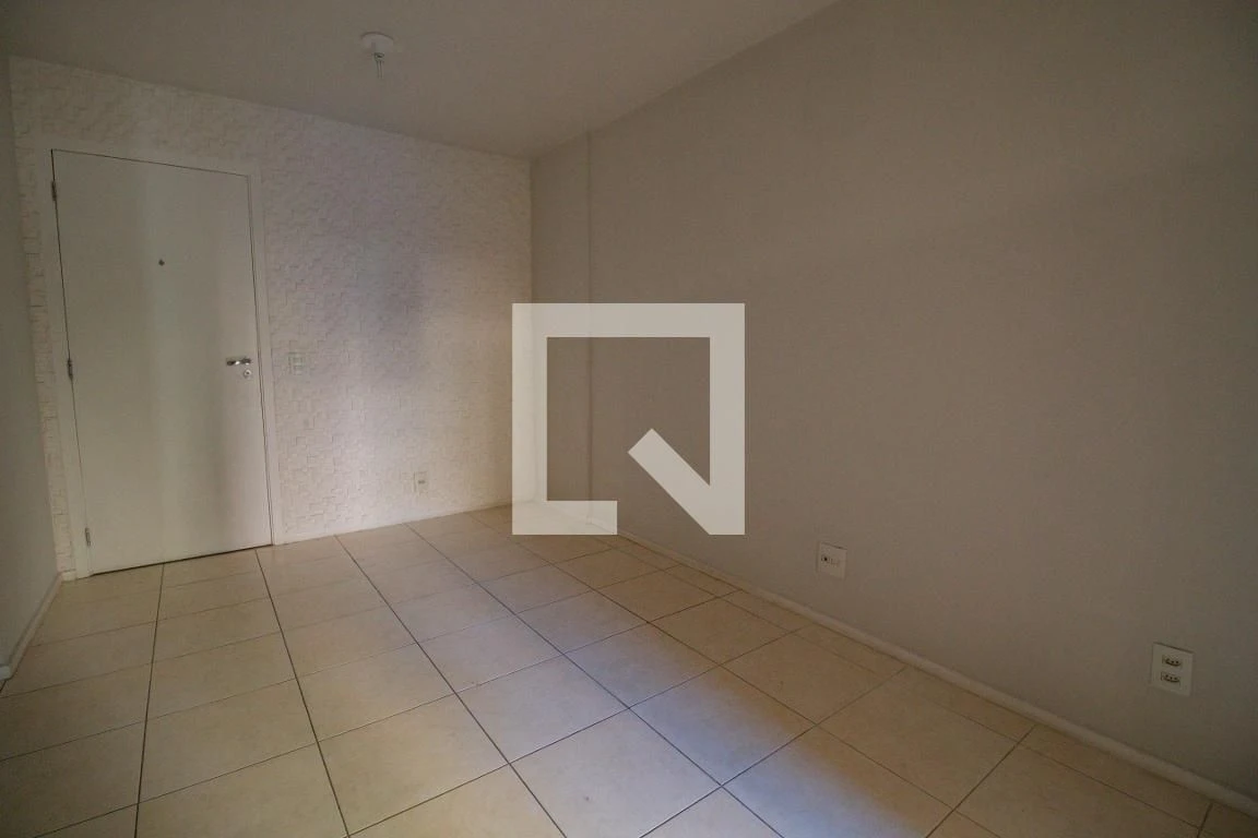 Furnished apartment, 75 m², with a walk-in closet — photo 51