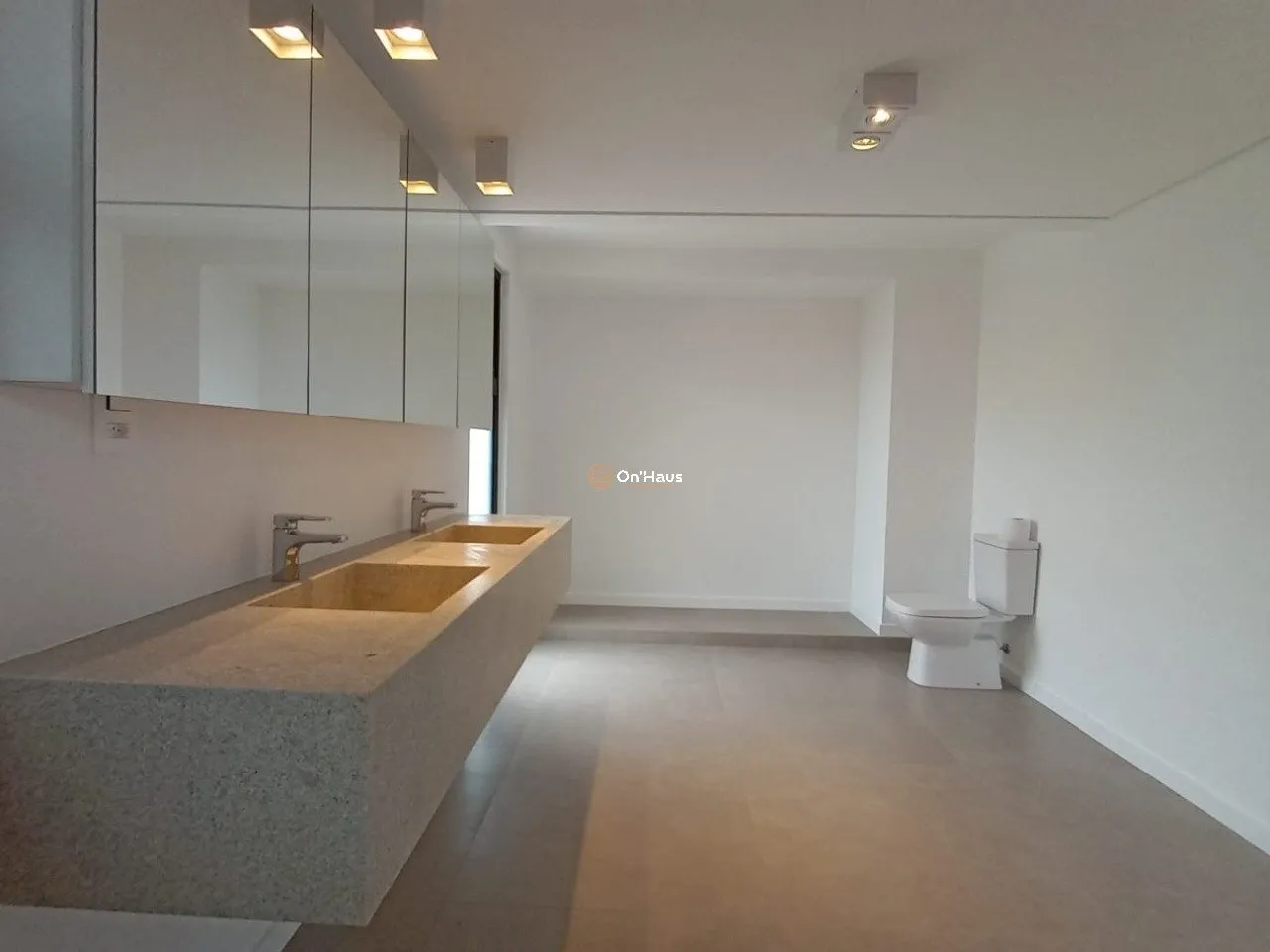 Rental house with 6 en-suite bedrooms and 513 m² — photo 21