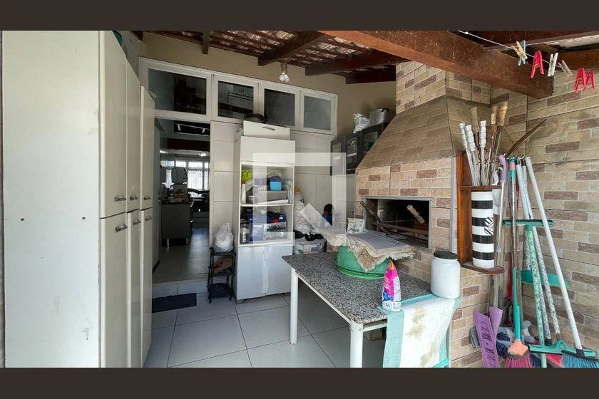 4-bedroom house with a washing machine in Florianópolis — photo 20