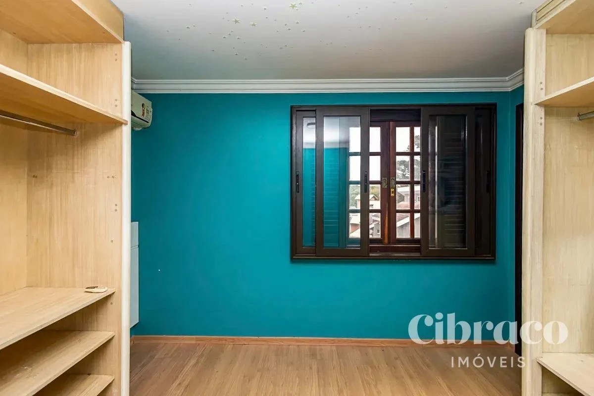 Ванна та 4 спальні: будинок 327 м² — photo 19