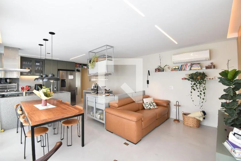 Furnished 3-bedroom home with 3 en-suite bathrooms