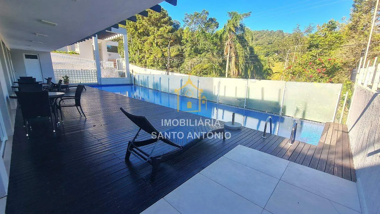 Condo house with 3 en-suite bedrooms and 4 baths, 190 m² — photo 33