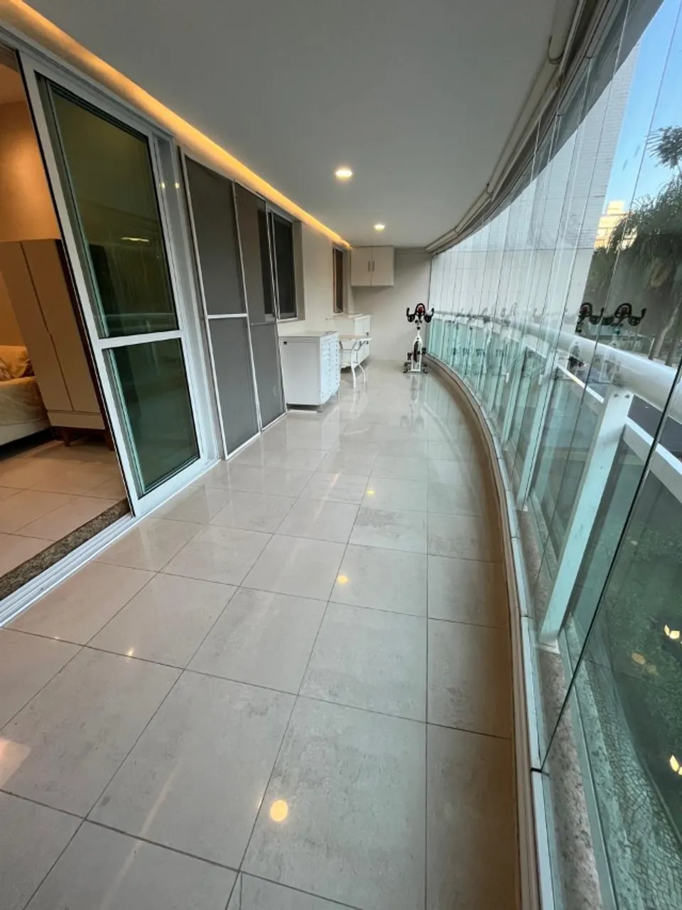 Furnished apartment with 3 bedrooms, 4 baths and 112 m² — photo 11
