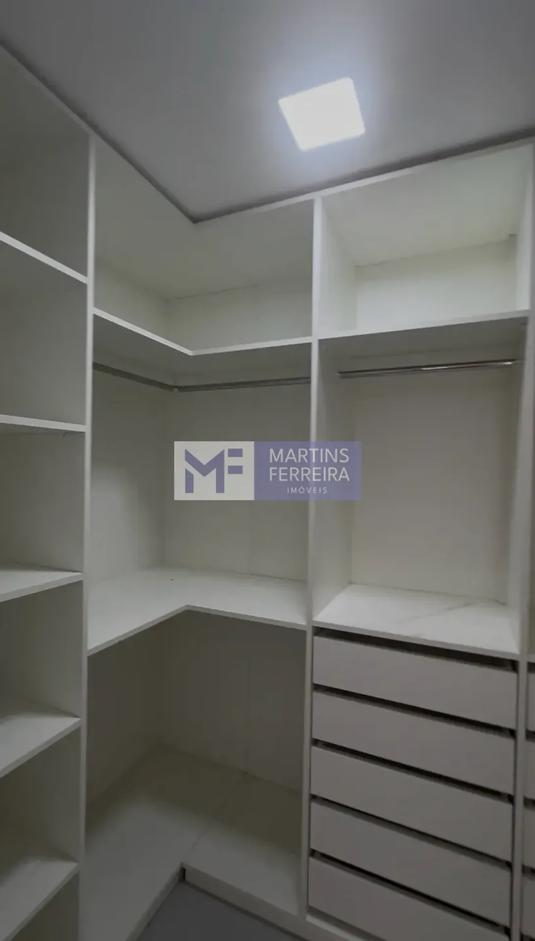 Rental house with 4 bedrooms and 285 m² — photo 22