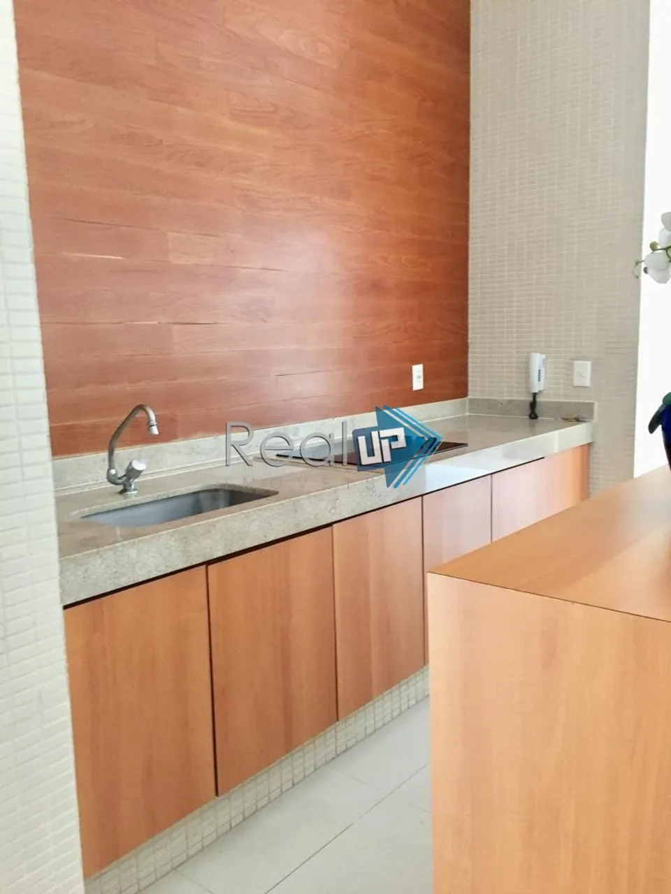 Furnished apartment with 2 bedrooms and a balcony — photo 4