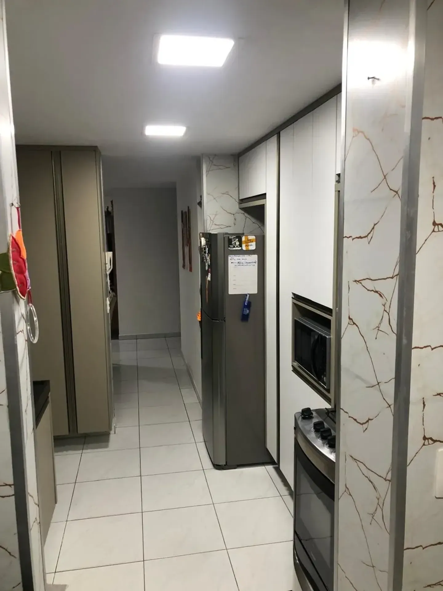 Furnished 130 m² apartment with 3 bedrooms and 2 parking — photo 2