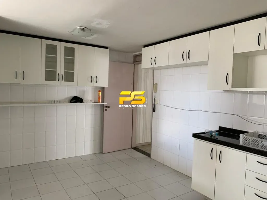 4-bedroom apartment with 3 en-suites and 204 m² on the 6th floor — photo 44