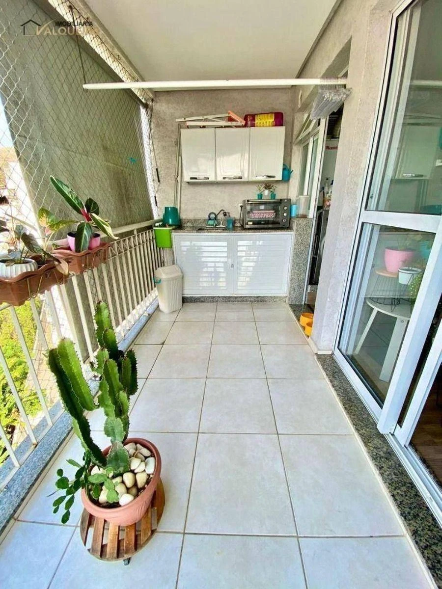 Furnished 3-bedroom apartment with 2 en-suites — photo 9