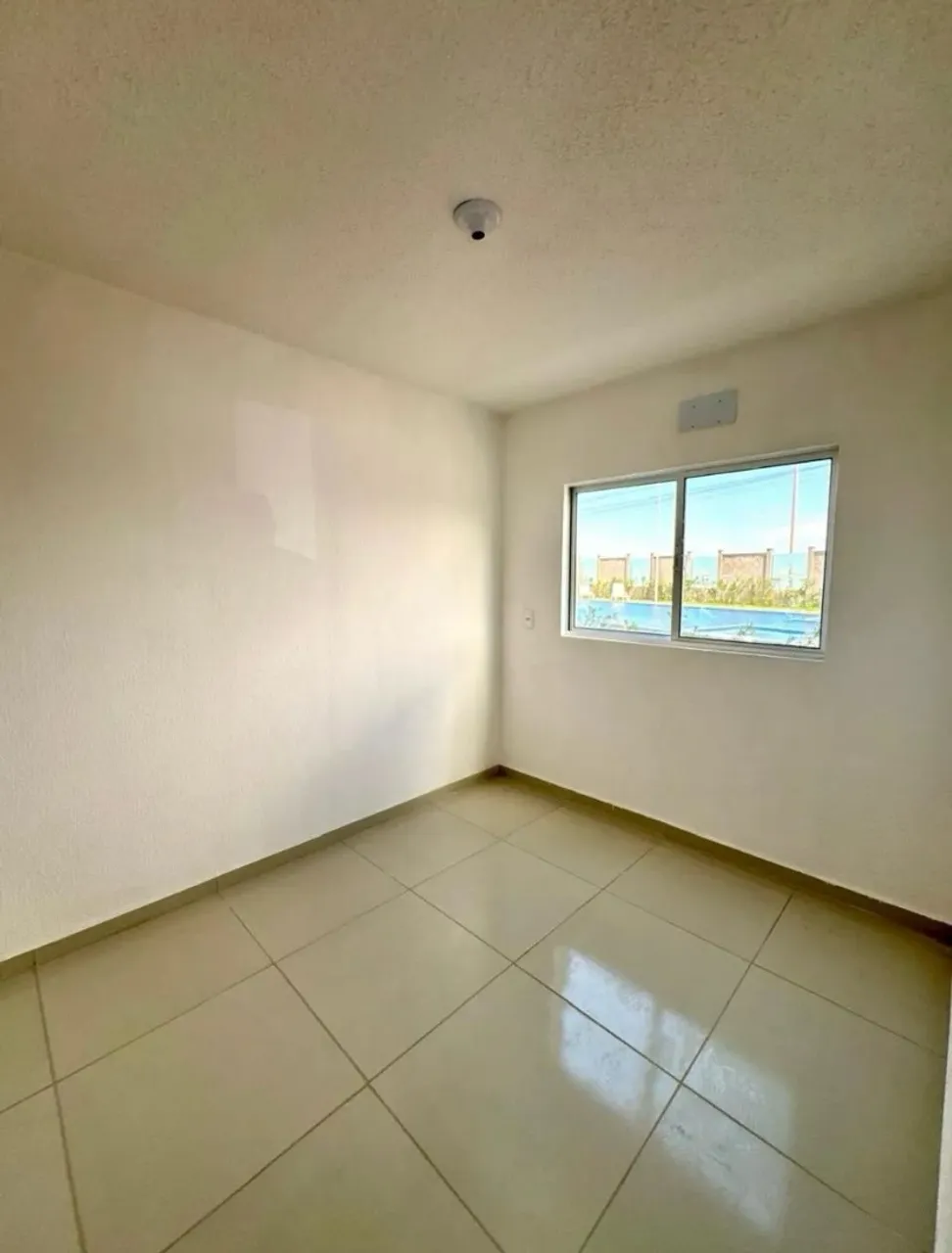 2-bedroom apartment in a building with a gym — photo 10