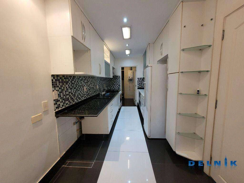 Apartamento com 3 quartos de 156 m² e vista cidade/montanhas — photo 13