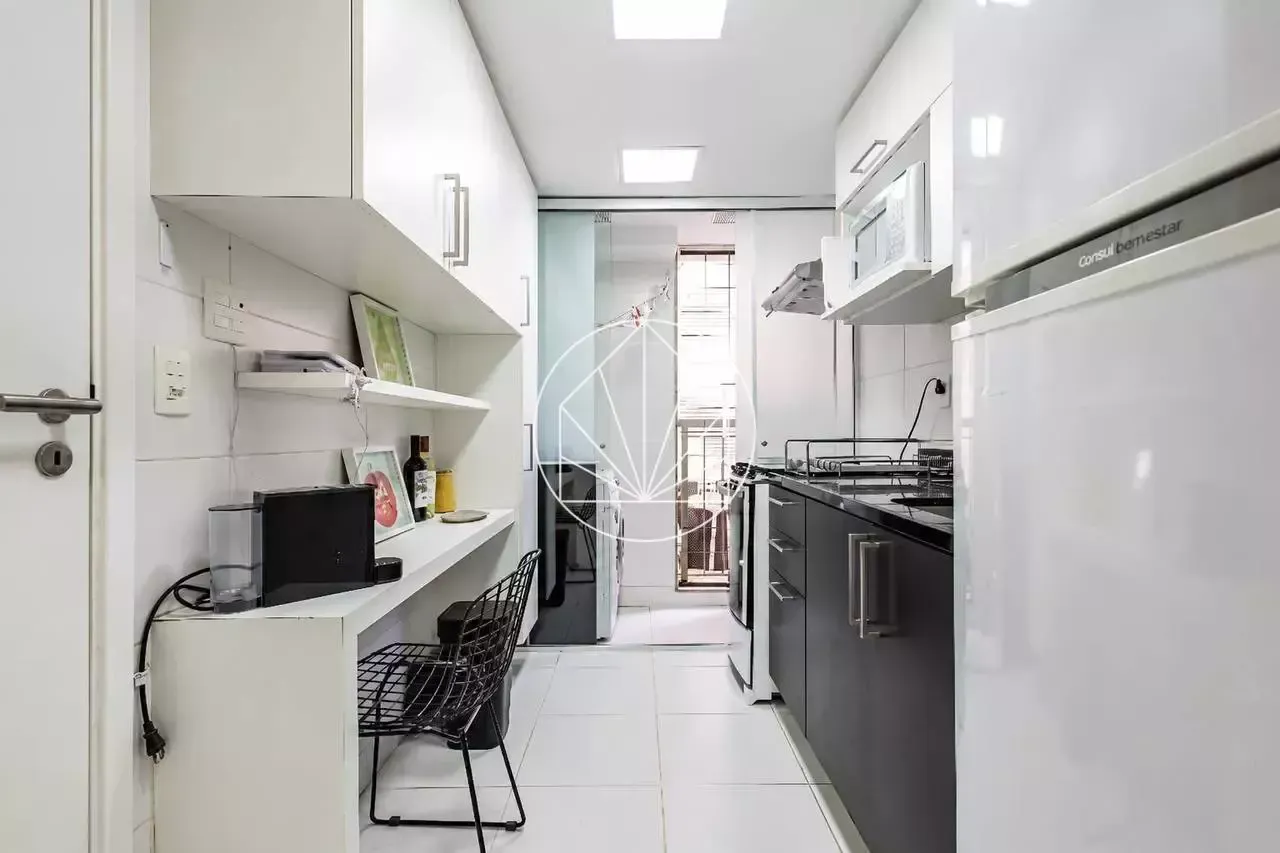 2-bedroom apartment with a washing machine — photo 2