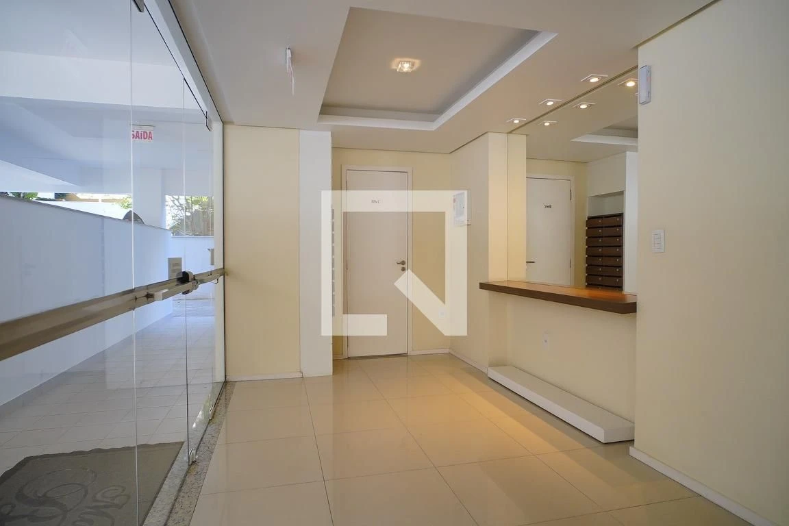 Glass-enclosed balcony in a 2-bedroom apartment, 78 m² — photo 25
