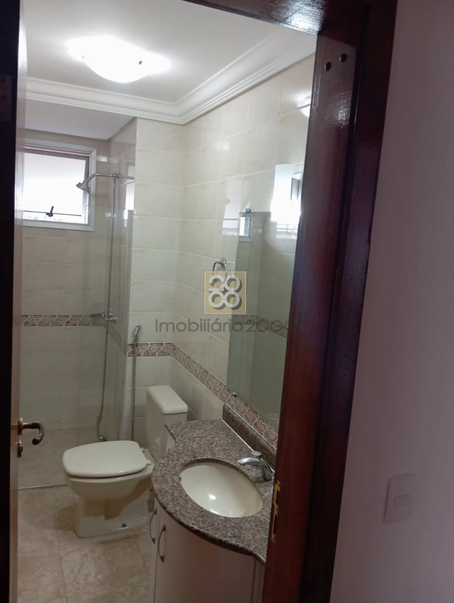 Деревянный пол или ламинат и 3 спальни: квартира 131 м² — photo 11