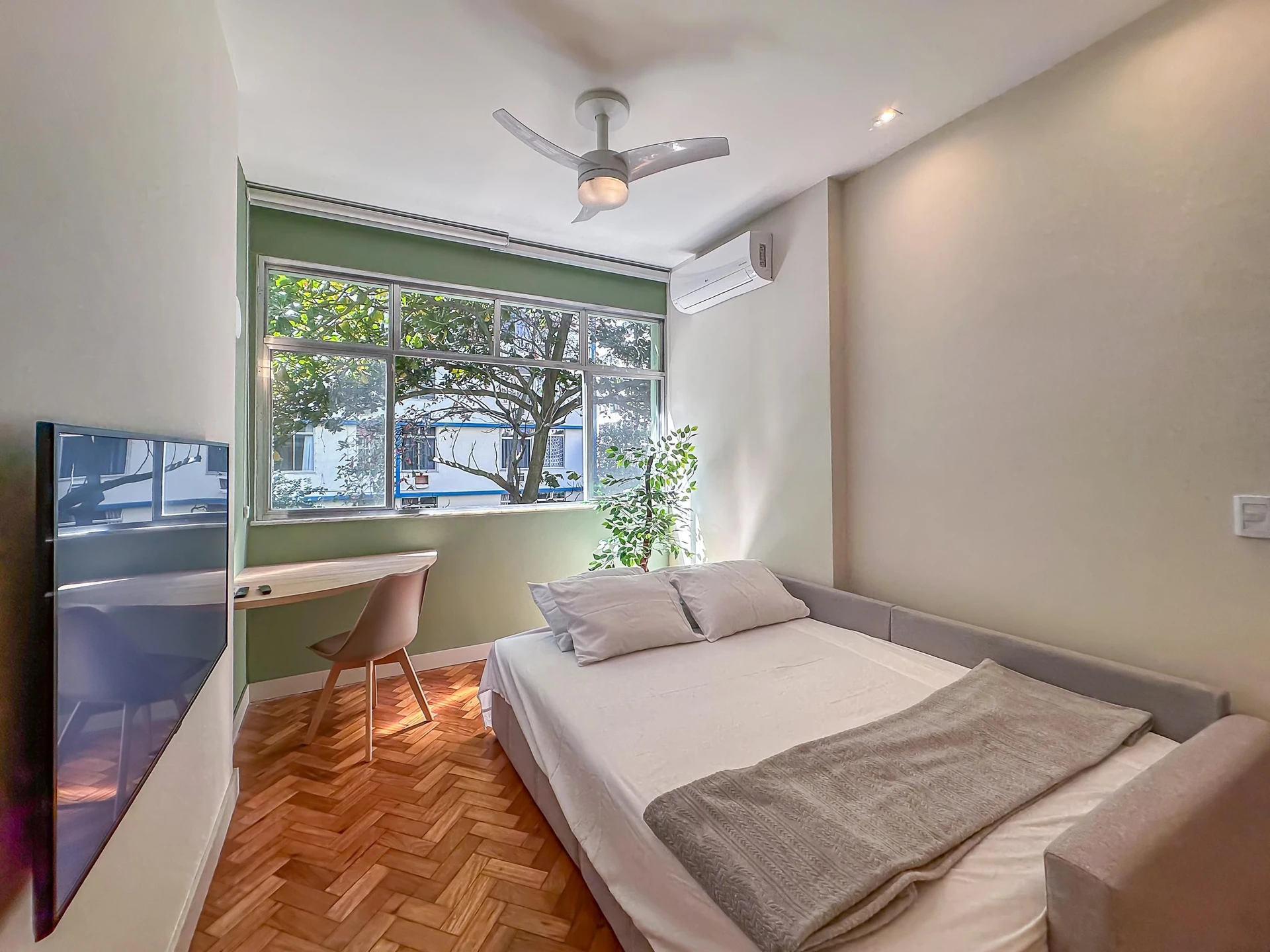 Furnished 45 m² apartment with 1 bedroom — photo 46