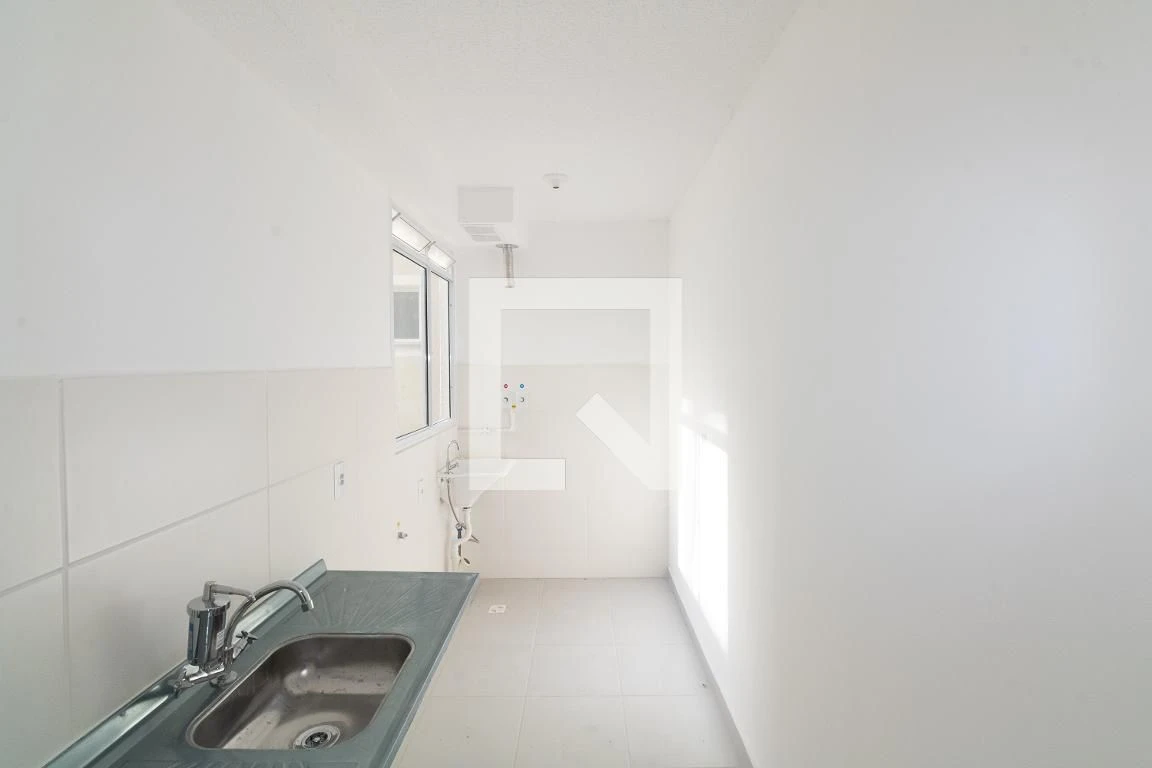 Unfurnished apartment with 2 bedrooms and parking — photo 4