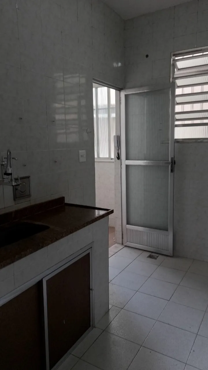 Apartment, 70 m², with wood or laminate floors — photo 4