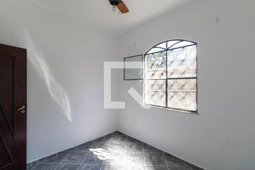 Rental house with 3 bedrooms and private garden — photo 12