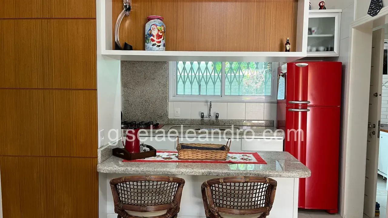 Furnished 2-bedroom apartment with 3 bathrooms — photo 2