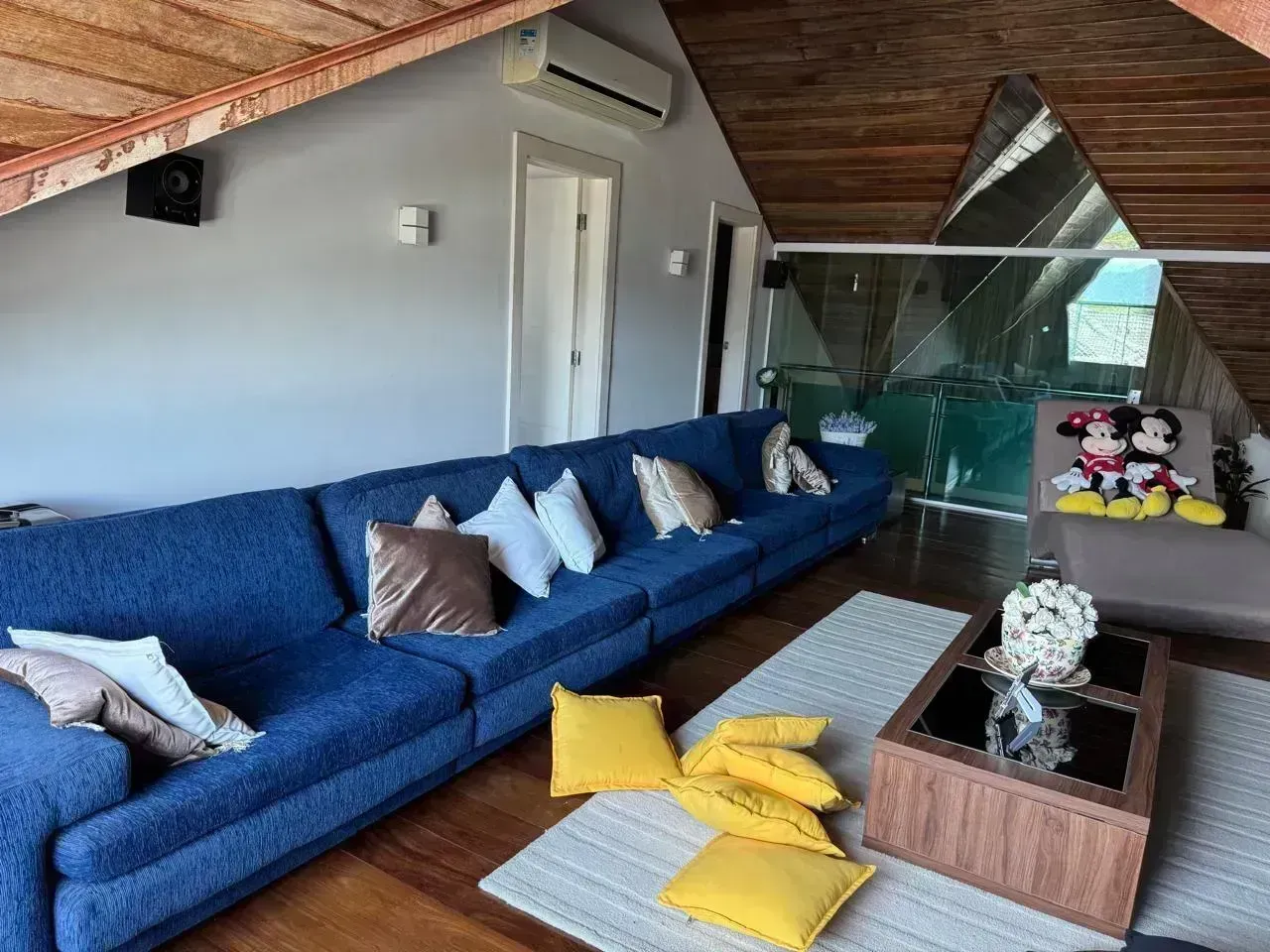 Furnished house with 6 suites and a private garden — photo 9