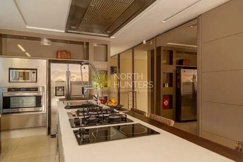 Furnished house with 7 bedrooms and open-plan gas kitchen — photo 24