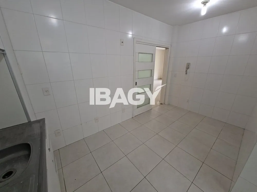 Apartamento com 3 dormitórios, 1 suíte e 130 m² — photo 3
