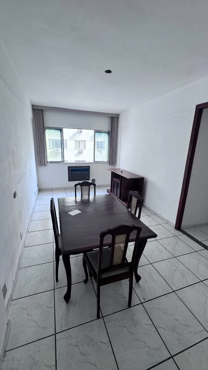 2-bedroom apartment in a building with a gym — photo 12