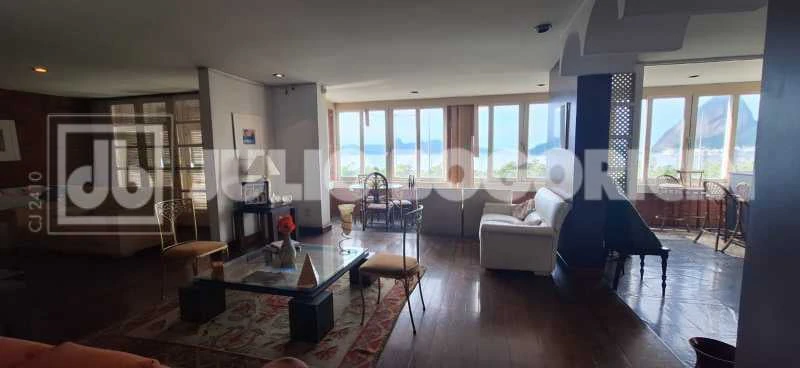 Furnished 260 m² apartment with 4 bedrooms and view — photo 14