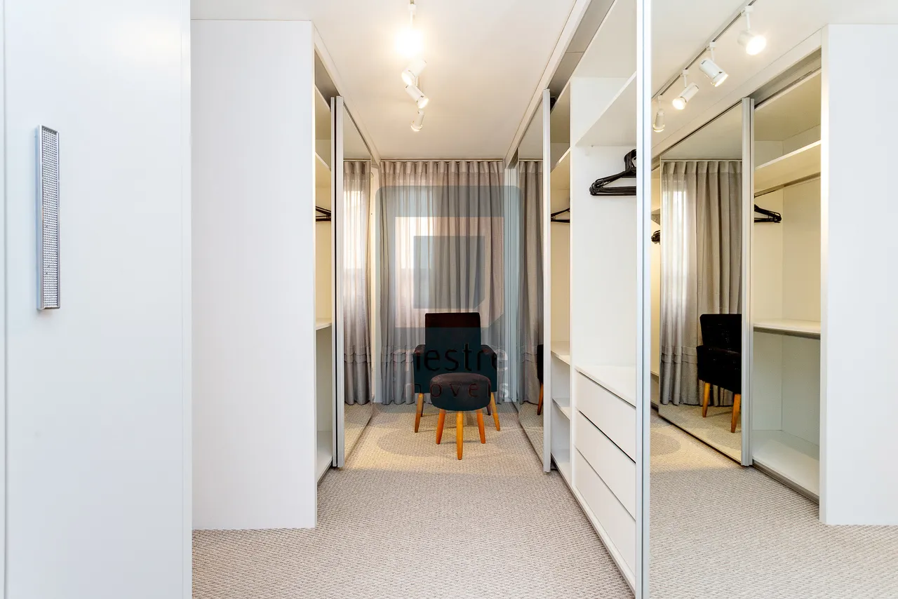 Apartamento mobiliado com 3 dormitórios e 4 banheiros — photo 35