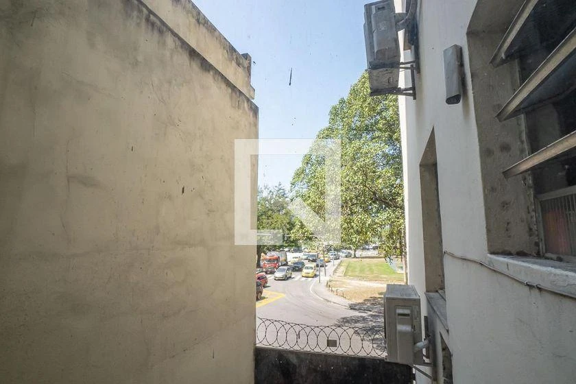 3-bedroom rental apartment with 120 m² and balcony — photo 46