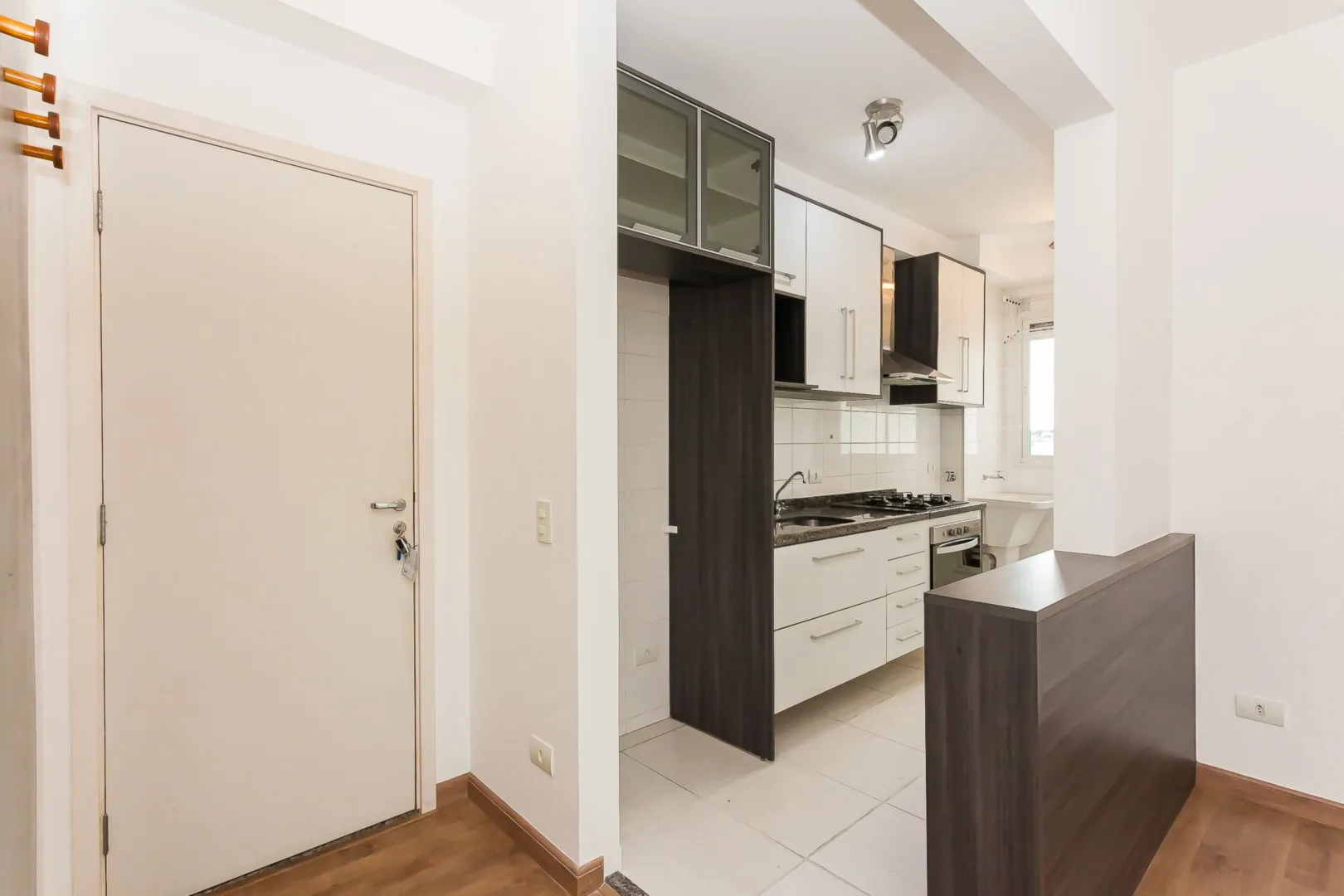 Apartment, 60 m², with wood or laminate floors — photo 13