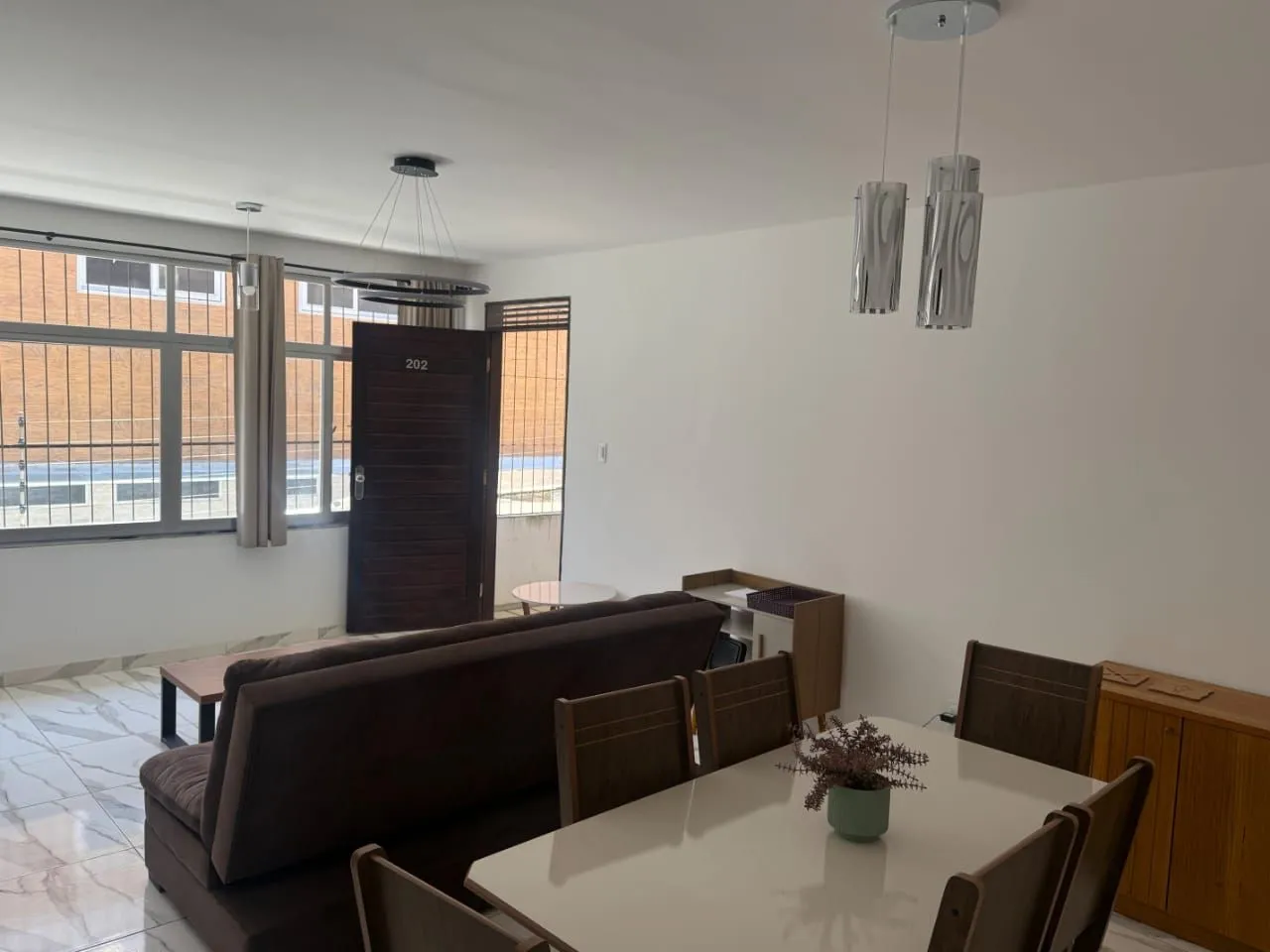 Обставлена квартира з 3 спальнями та 2 ванними — photo 19
