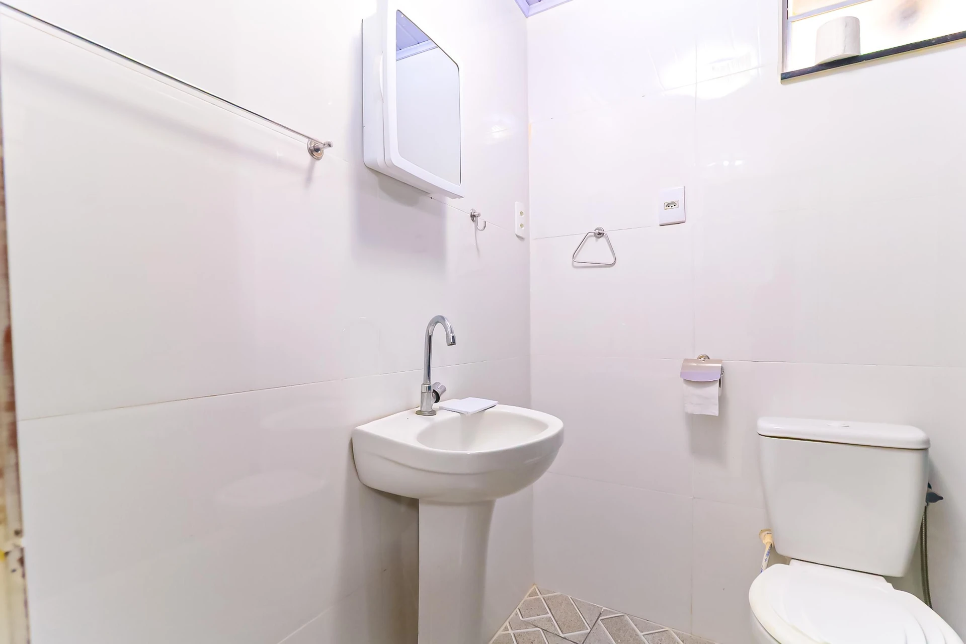 2-bedroom apartment with a gas stove — photo 32