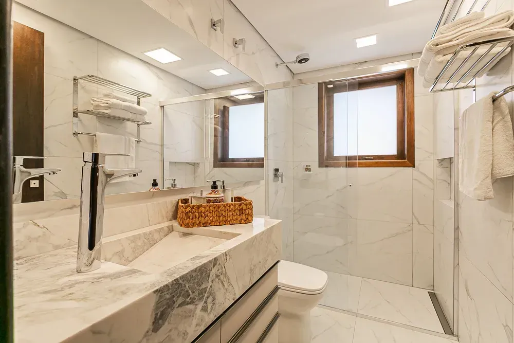 Furnished house with 7 bedrooms and 700 m² — photo 29