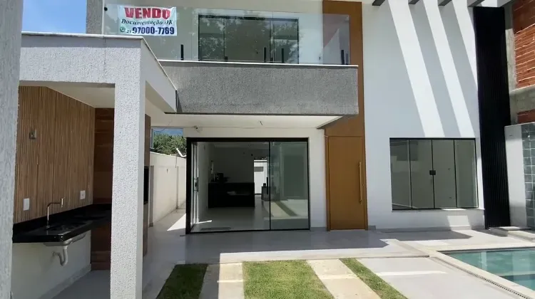 4-bedroom house with floor-to-ceiling windows — photo 19