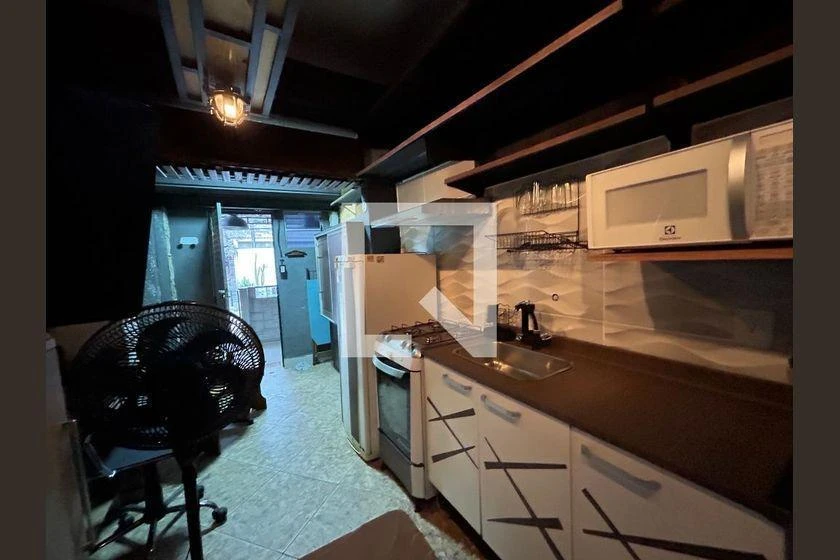 Furnished studio, 20 m², with a home office — photo 2