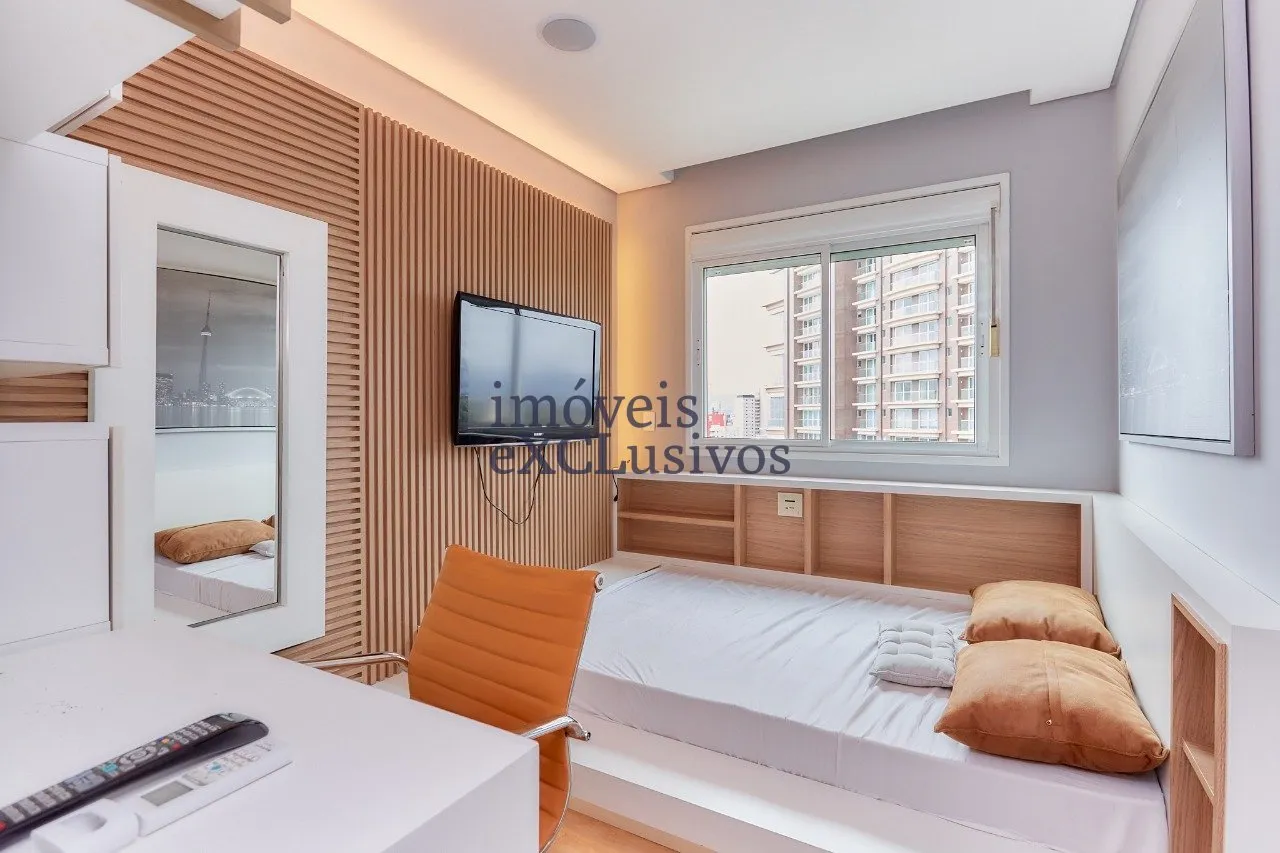 Apartment on the 19th floor with a dishwasher — photo 17
