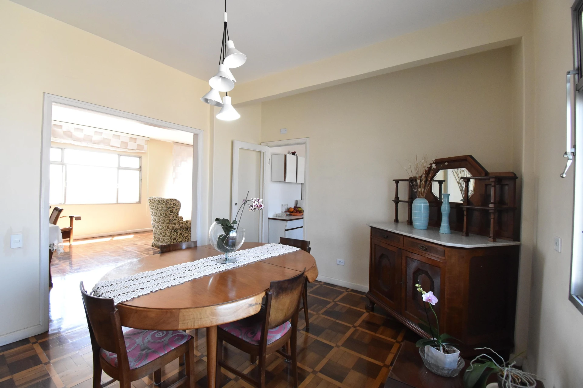 Bañera y 3 dormitorios: departamento de 219 m² — photo 20