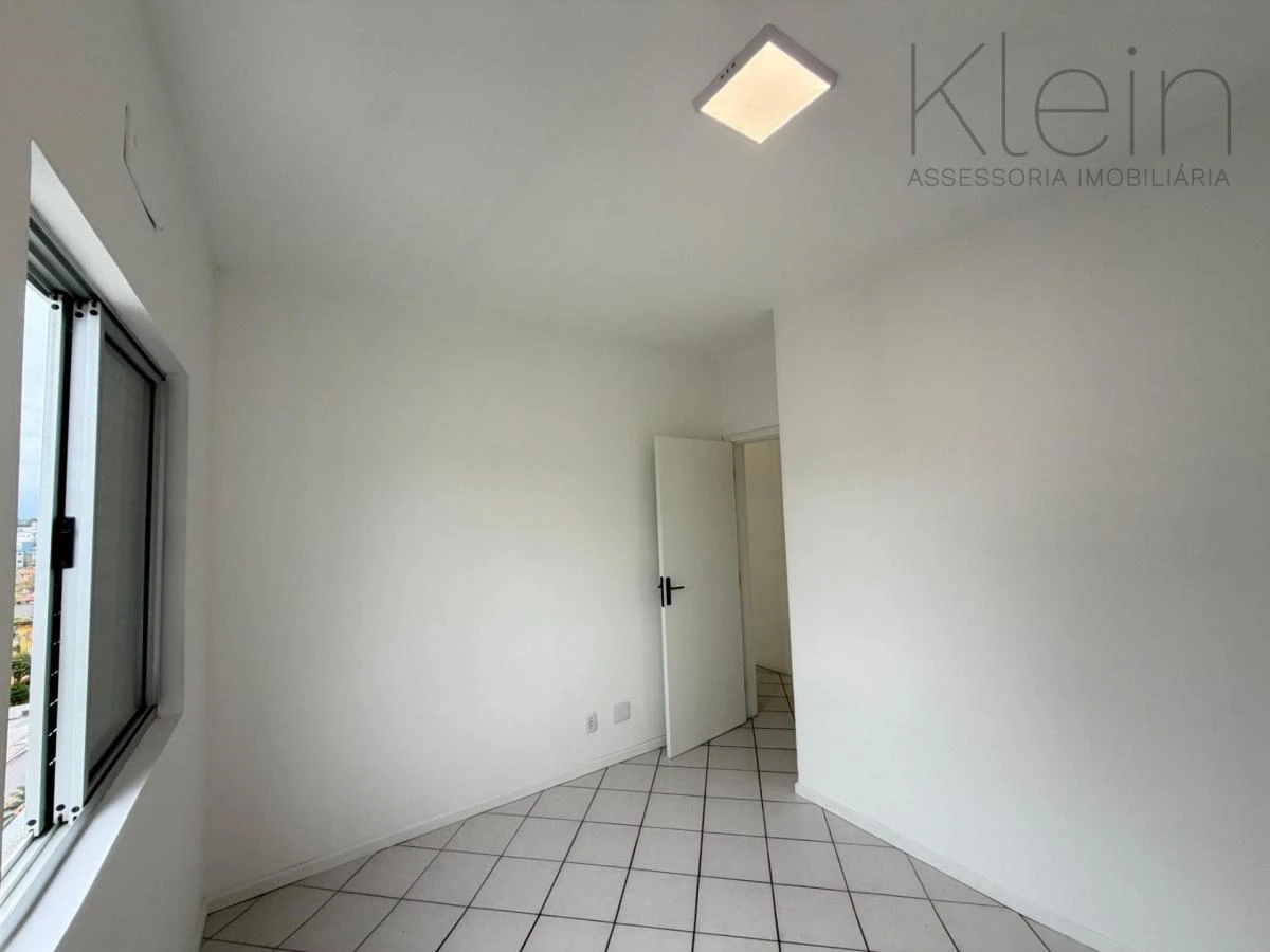 Glass-enclosed balcony in a 3-bedroom apartment, 75 m² — photo 28