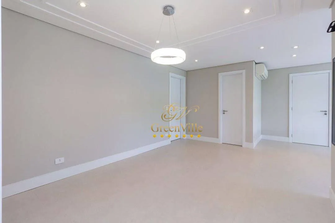 4-bedroom rental apartment with 297 m² and 3 parking spots — photo 18