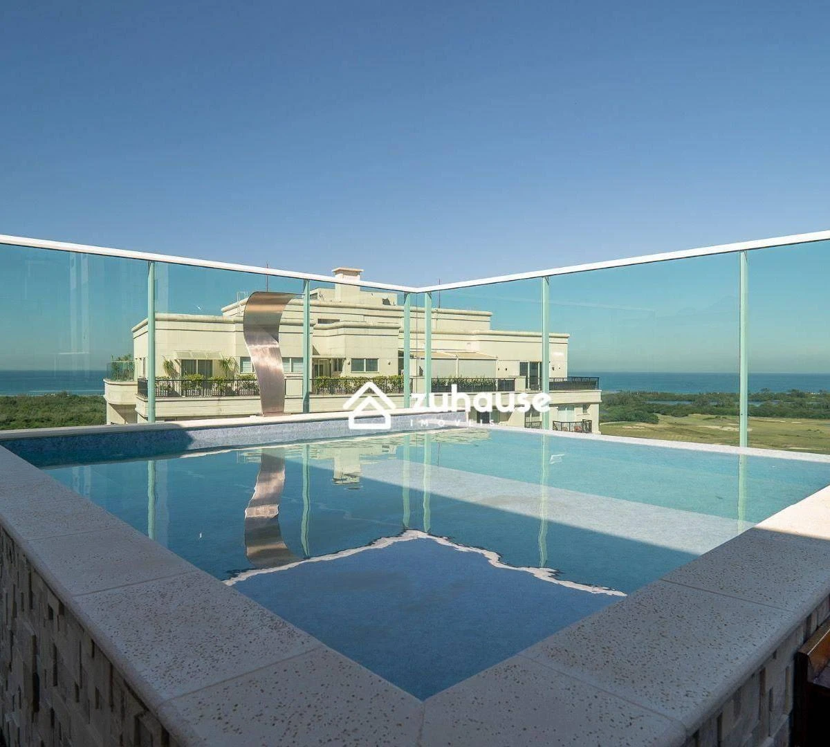 Duplex furnished penthouse 600 m² with 4 en-suite and parking — photo 15
