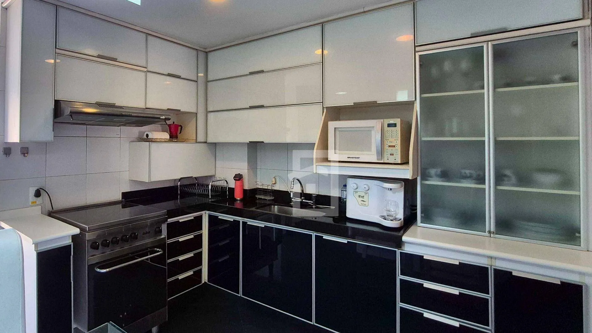 2-bedroom apartment with balcony and 105 m² — photo 25