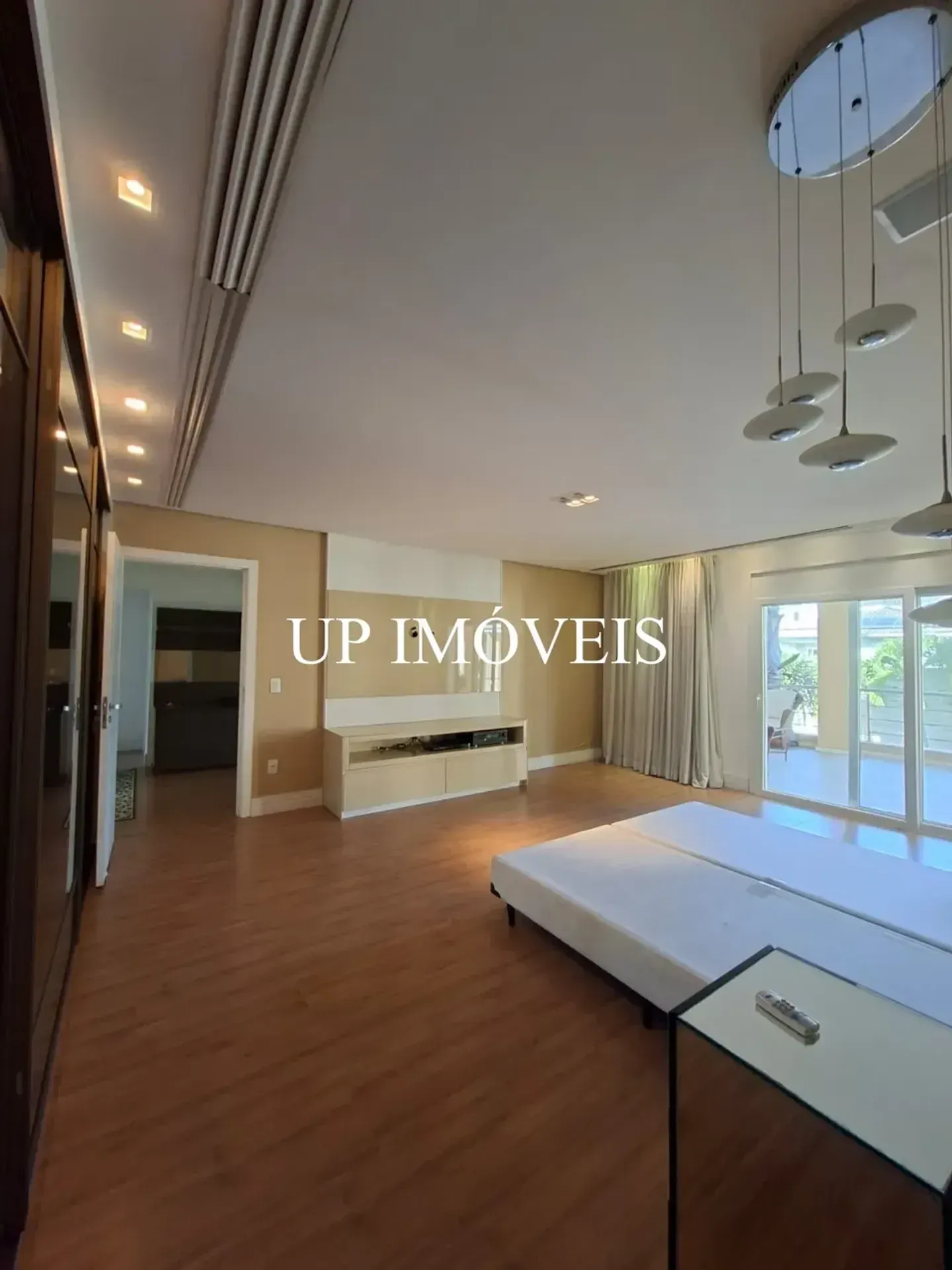 Apartment with 5 bedrooms and 5 parking spots, floor-to-ceiling windows — photo 9