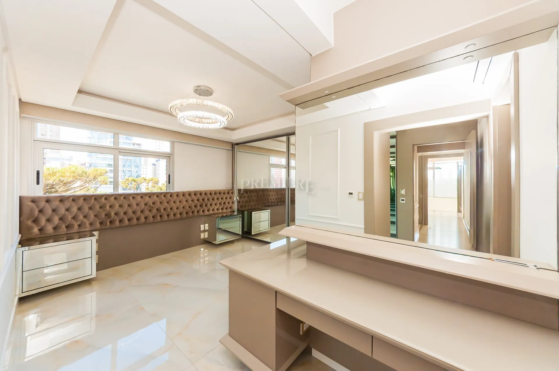 Furnished 2-bedroom apartment with 3 bathrooms — photo 35