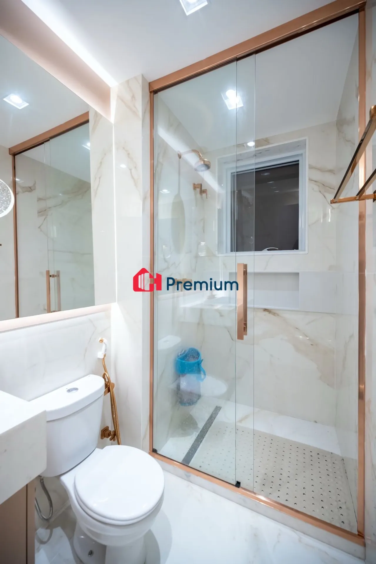 Apartamento mobiliado com 4 quartos e 5 banheiros — photo 21