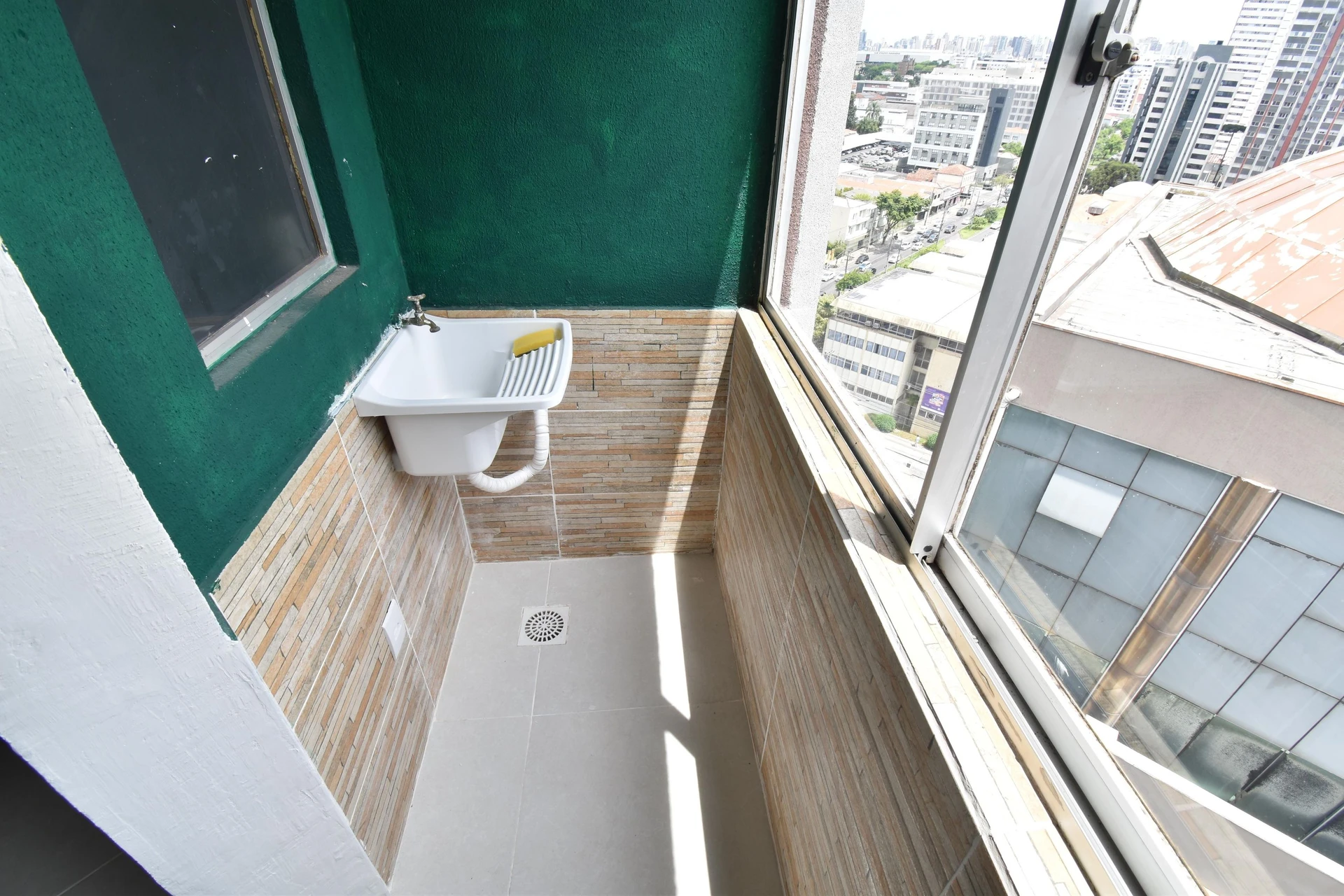 One-bedroom, 30 m² apartment in Curitiba — photo 7