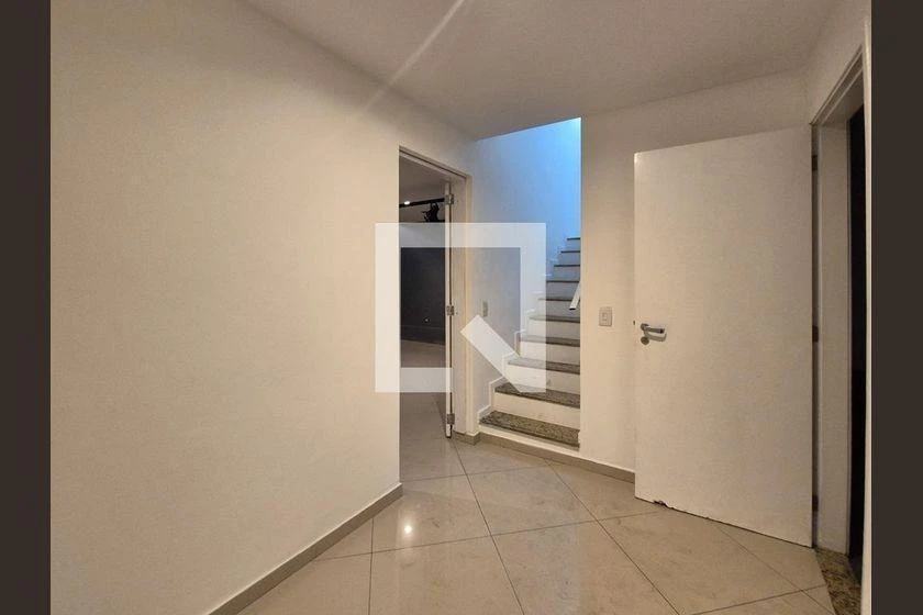 Casa en alquiler con 4 dormitorios y balcón — photo 45