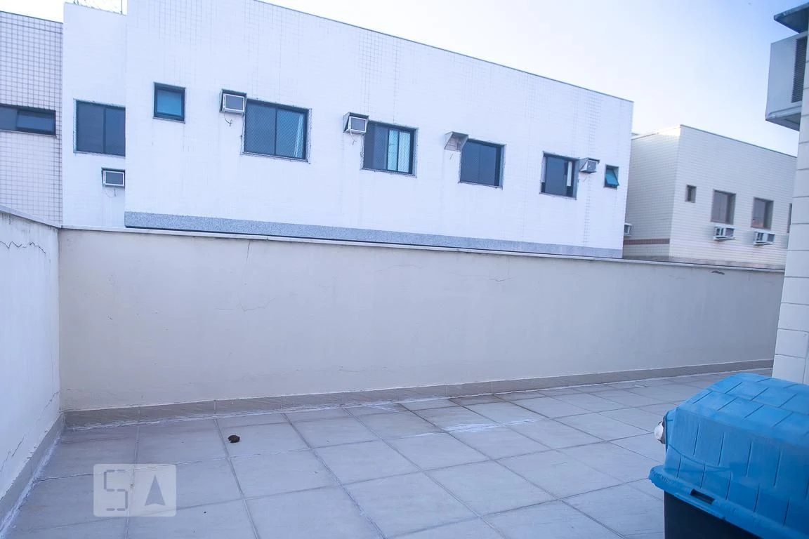 Furnished 3-bedroom apartment with private BBQ — photo 49