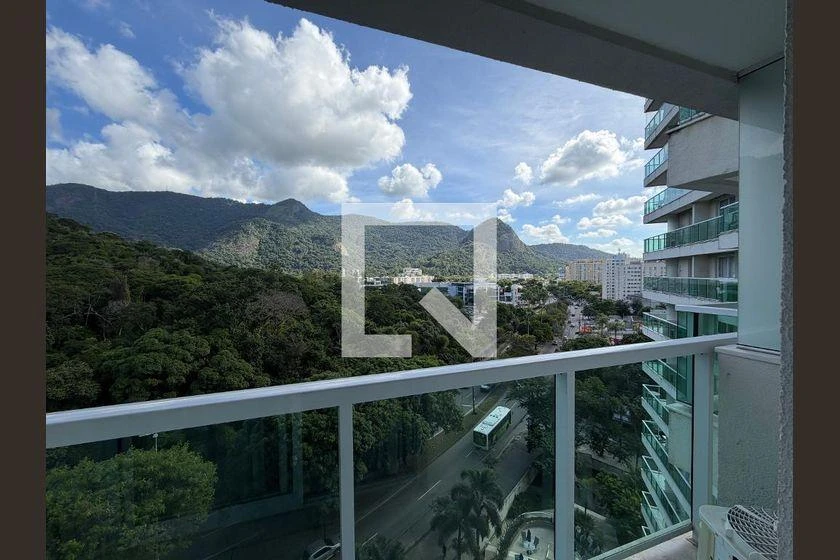 Furnished 2-bedroom apartment with an en-suite pair — photo 31